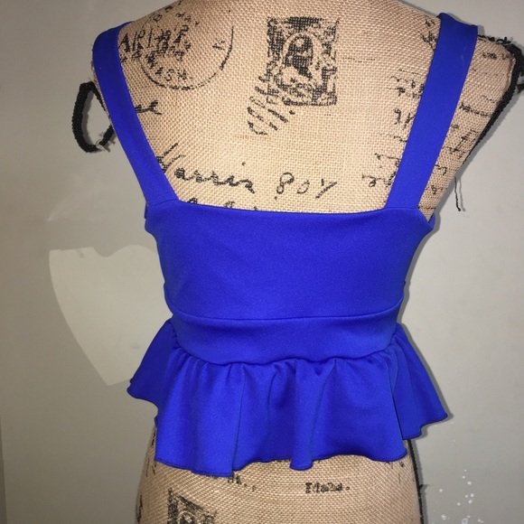 Crop v tank top - Picture 4 of 5